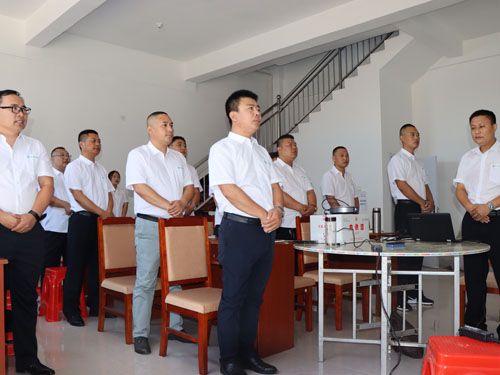 2020.08.03營(yíng)銷(xiāo)團(tuán)隊(duì)唱《三德歌》 2020.08.03營(yíng)銷(xiāo)團(tuán)隊(duì)唱《三德歌》